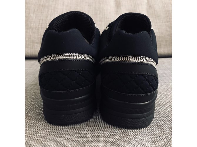 Chanel scarpe da ginnastica Nero - vista 3
