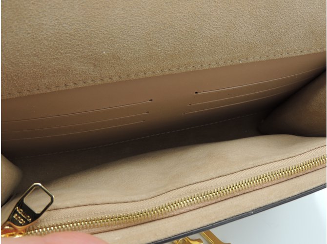 Louis Vuitton Louise Beige - vista 8