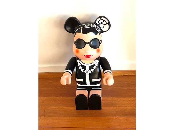 Bearbrick Chanel 1000% Preto - vista 10