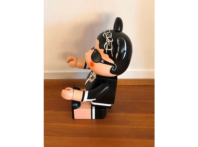 Bearbrick Chanel 1000% Preto - vista 11