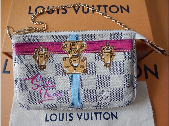 Louis Vuitton Bolsa de embrague Blanco - vista 3