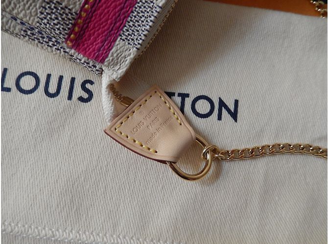 Louis Vuitton Bolsa de embrague Blanco - vista 6
