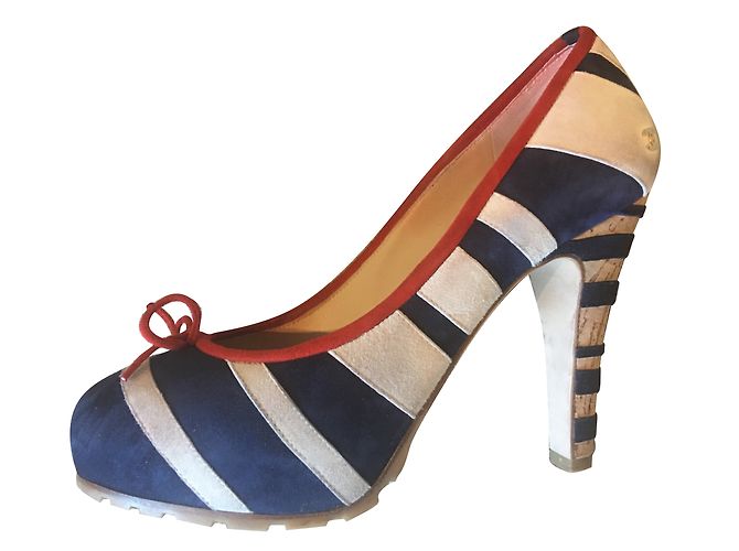 Décolleté Chanel Camoscio Beige con Tacchi Alti - vista 2