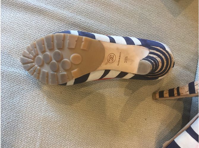 Décolleté Chanel Camoscio Beige con Tacchi Alti - vista 6