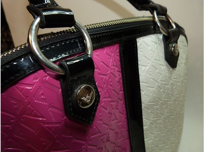 Borsa a mano Armani Jeans Bianca e Rosa in PVC Nero Bianco - vista 3