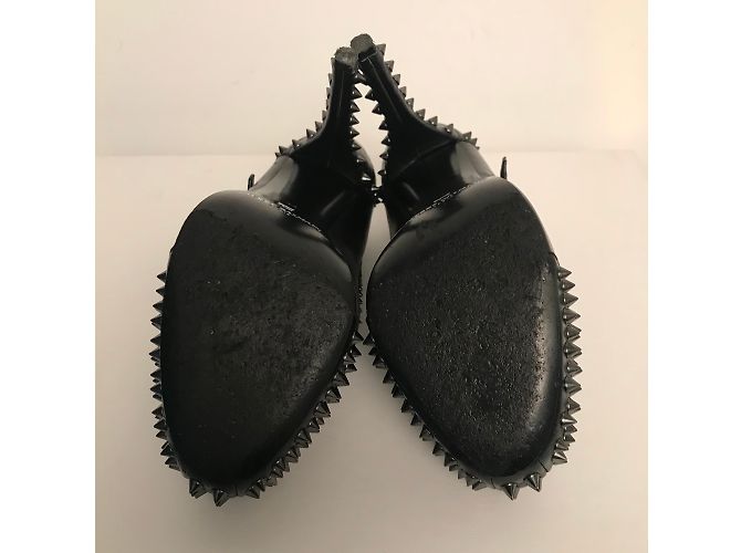 Pierre Balmain Pumps aus schwarzem Leder 12cm Absatz - Ansicht 4