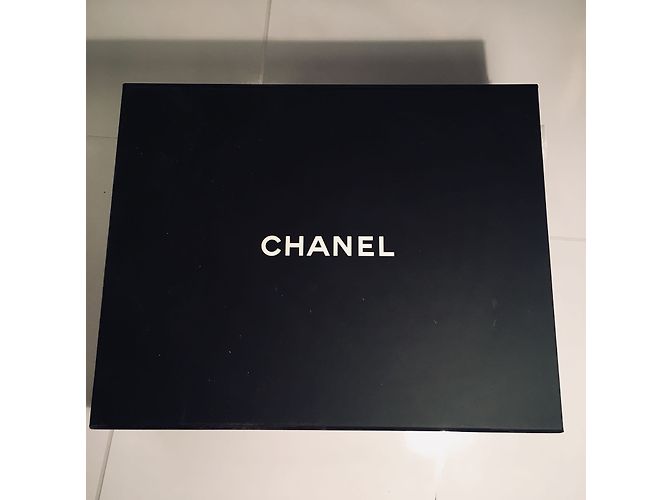 Chanel Mini Cambon Beige - view 2