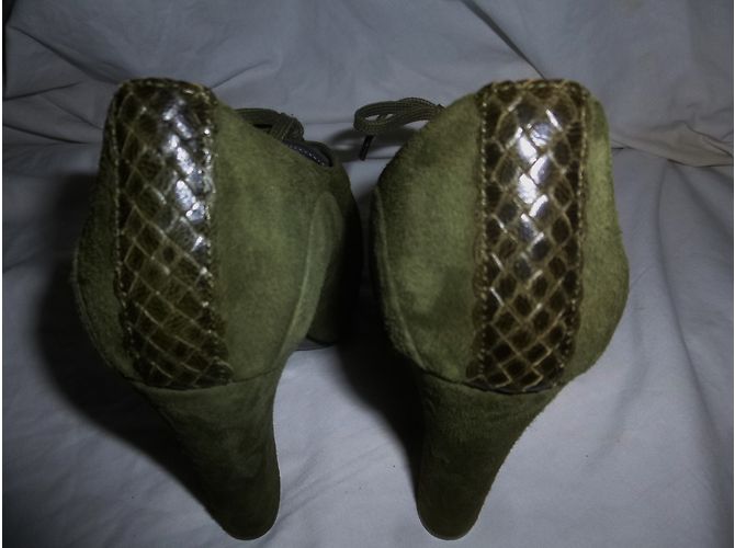 Décolleté Stéphane Kelian Scamosciato Verde Oliva 37 - vista 5