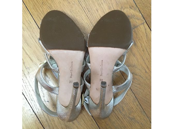 Sandali Rupert Sanderson in pelle dorata D'oro - vista 9