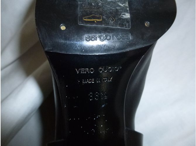 Botas Sergio Rossi de cuero negro con correas - vista 9