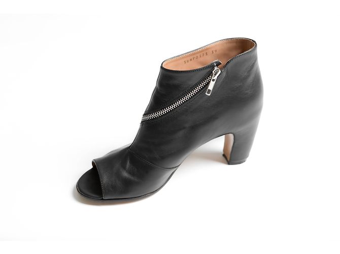 Maison Martin Margiela botines de punta abierta con cremallera Negro - vista 2