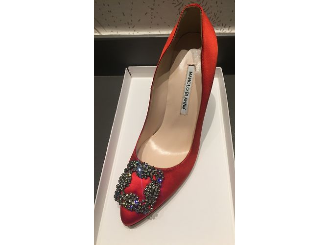 Manolo Blahnik hangisi - vista 4