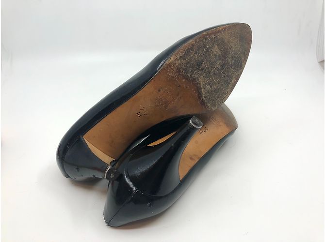 Décolleté Yves Saint Laurent in vernice nera Nero - vista 10