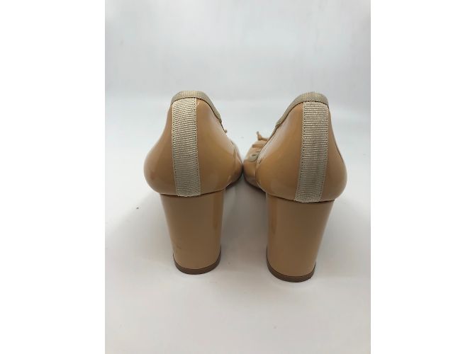 Ann Tuil Pumps aus Nude Leder mit weißer Paspelierung Größe 38.5 - Ansicht 5