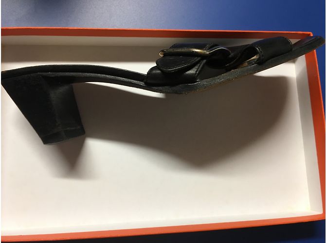 Mules Hermès in pelle nera Nero - vue 2