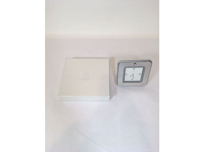 Autre Marque Horloge de table Mikimoto argent et blanc Argenté - vue 5