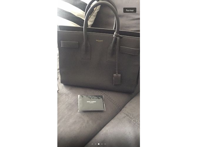 Yves Saint Laurent Sac du Jour borsa in pelle grigia - vista 3