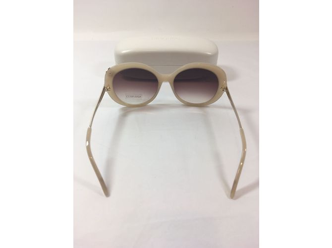 Nina Ricci Oculos escuros - vista 2