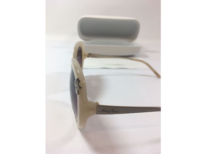 Nina Ricci Oculos escuros - vista 5