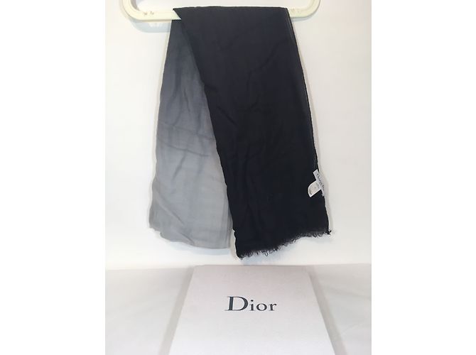 Christian Dior Cachecol - vista 2