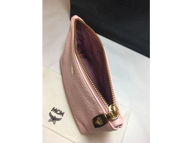 MCM Make-up case - view 4