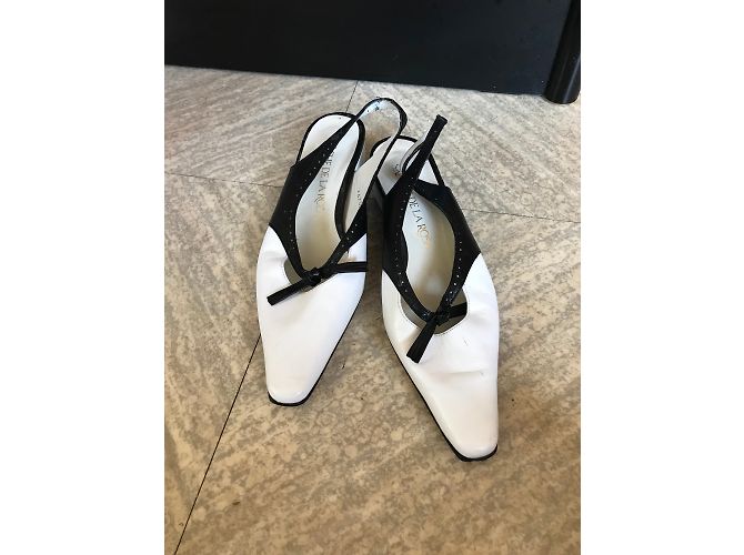 Autre Marque Sanche de la Rosa Pumps aus Leder Schwarz Größe 37 - Ansicht 2