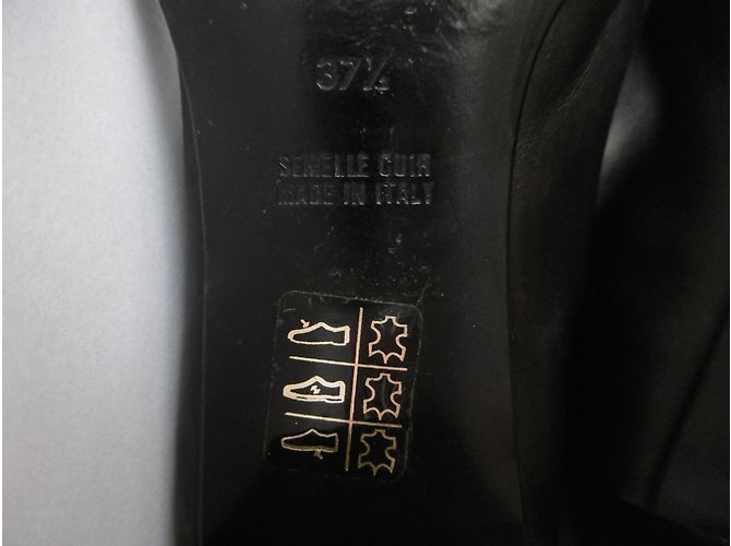 Hermès Lederstiefel mit niedrigem Absatz Schwarz - Ansicht 10