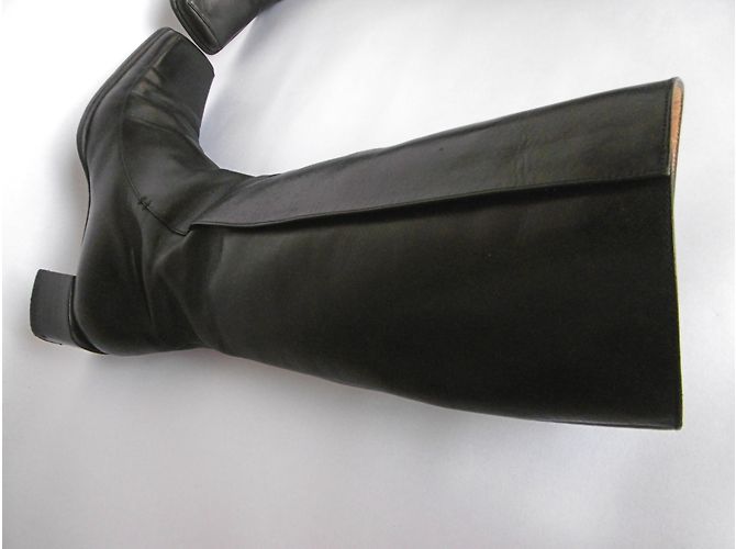 Hermès Lederstiefel mit niedrigem Absatz Schwarz - Ansicht 16