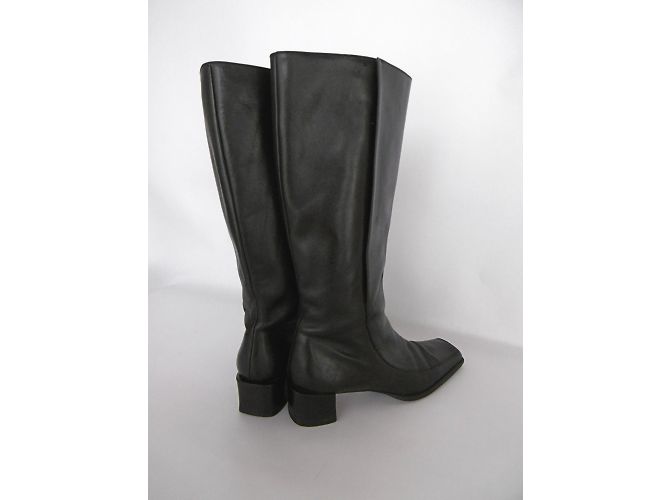 Hermès Lederstiefel mit niedrigem Absatz Schwarz - Ansicht 4
