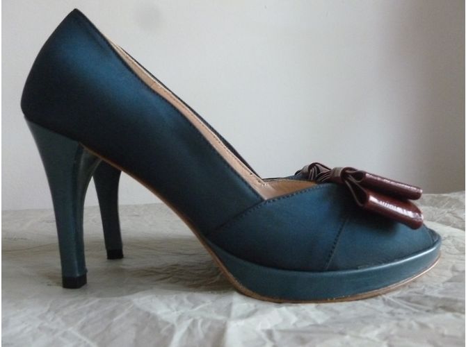 Weekend Max Mara peeptoes in raso e pelle - vista 3