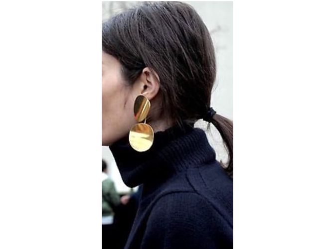 Céline Goldene Blütenblätter Ohrringe - Ansicht 4