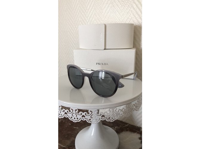 Prada Sonnenbrille Cat Eye Grau - Ansicht 3
