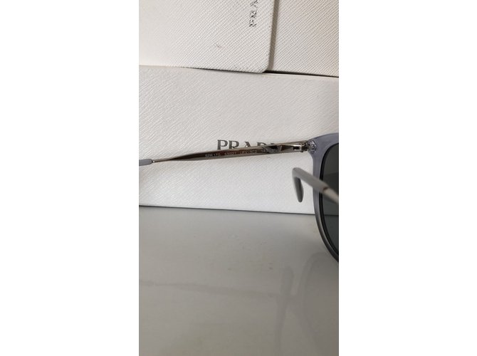Prada Sonnenbrille Cat Eye Grau - Ansicht 4