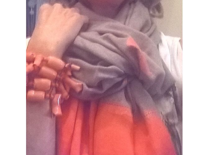 Autre Marque Pashmina in cashmere corallo e taupe - vista 9
