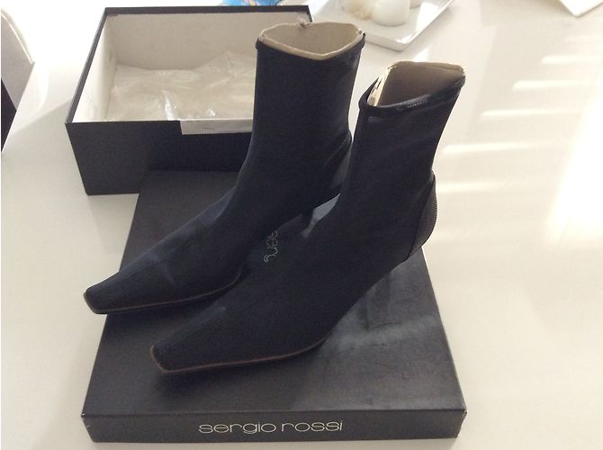 Stivaletti Sergio Rossi in pelle nera Taglia 37 Nero - vista 2