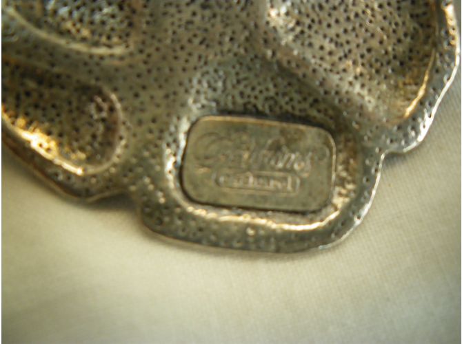 Cacharel Pins & Broschen - Ansicht 4