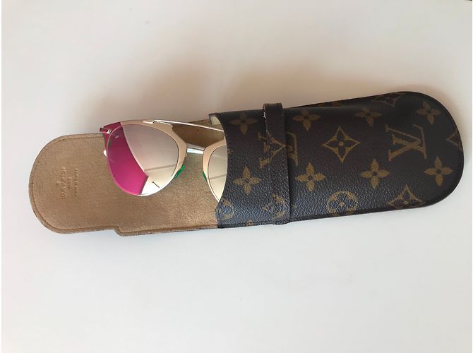 Louis Vuitton Etui / Etui für Brille oder Stifthalter Braun Beige - Ansicht 5