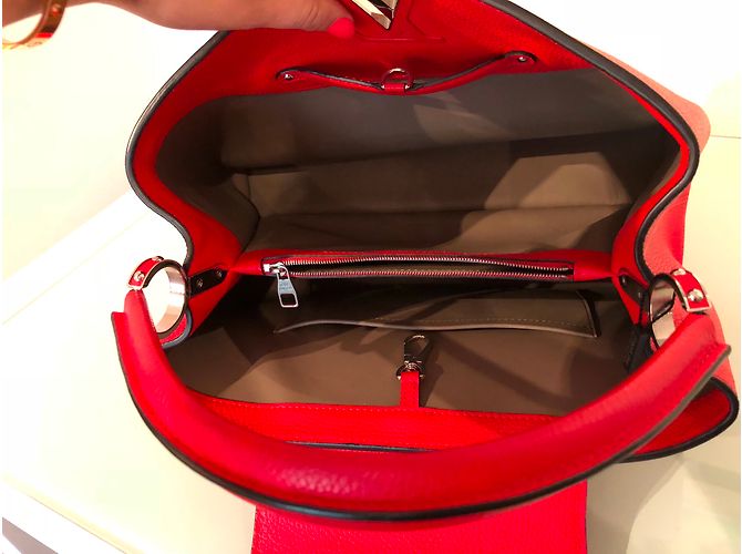 Capucines Louis Vuitton Handbags Red - view 6