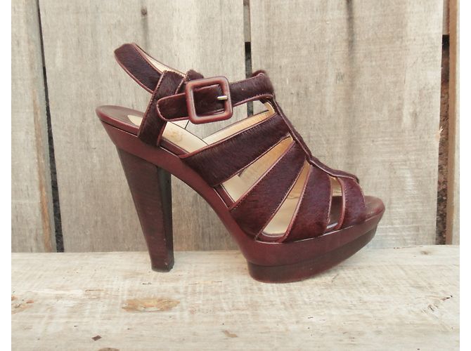 Sandali Christian Louboutin rosso scuro velluto e pelle di vitello 38 Bordò - vista 5