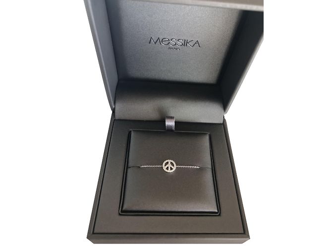 Bracciale Messika Peace and Love in oro bianco e diamanti Argento - vista 2