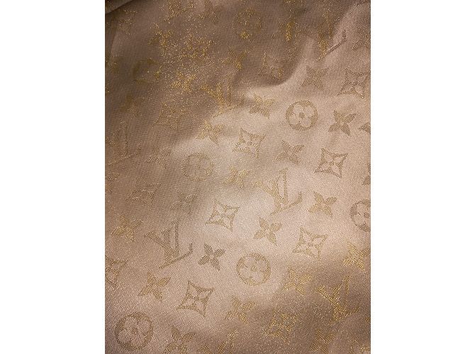 Louis Vuitton Lenços Bege - vista 3