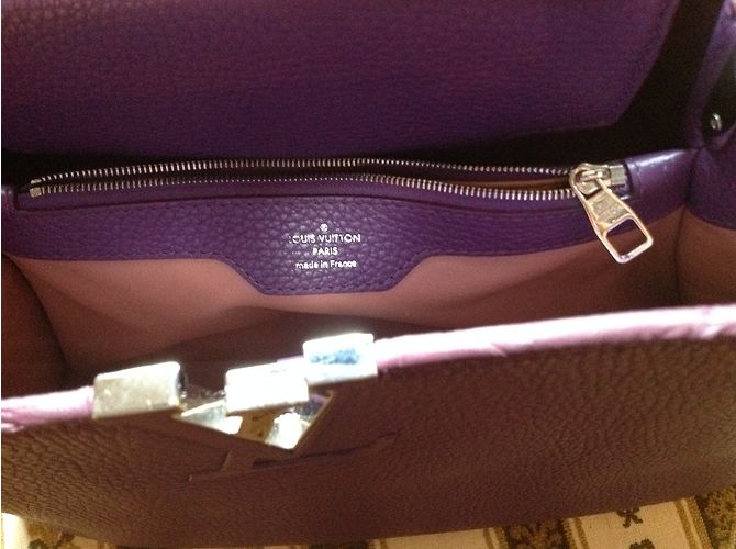 Capucines Louis Vuitton nasturzio Porpora - vista 11