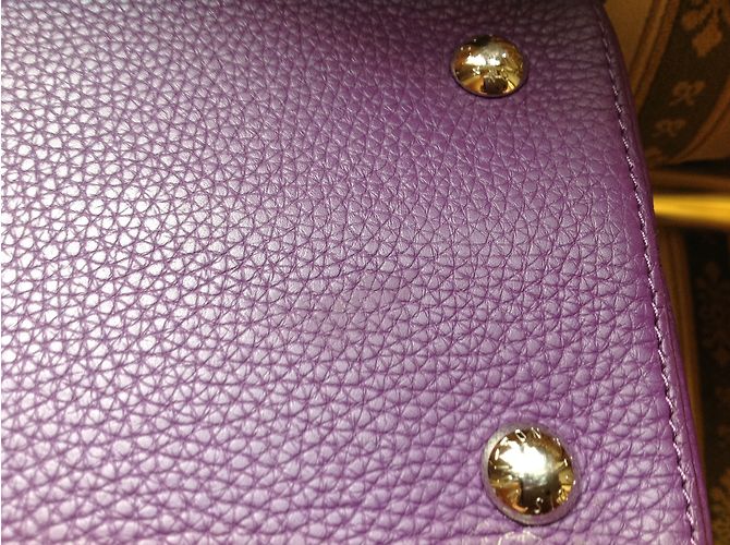 Capucines Louis Vuitton nasturzio Porpora - vista 5