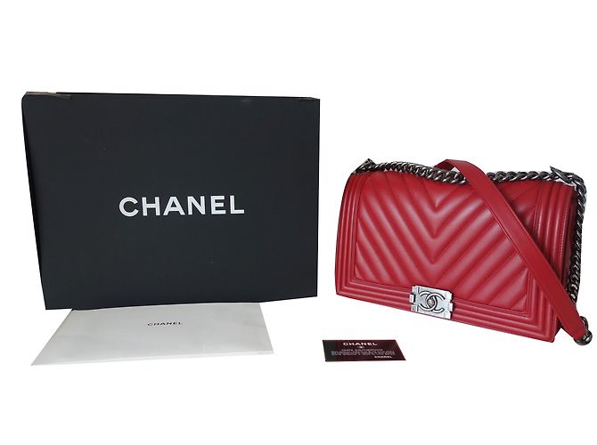 SAC CHANEL BOY CHEVRON ROUGE - vue 2