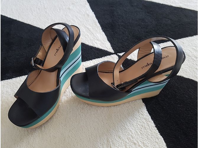 Sandali con zeppa Mellow Yellow in pelle nera Nero - vista 2
