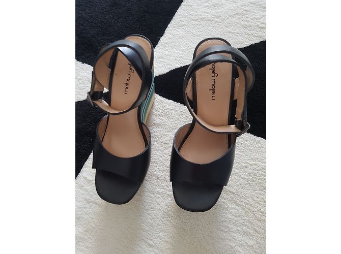 Sandali con zeppa Mellow Yellow in pelle nera Nero - vista 3