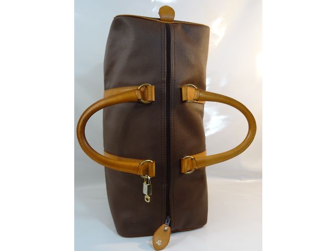 Borsa da viaggio Chanel in pelle granulata marrone - vista 12