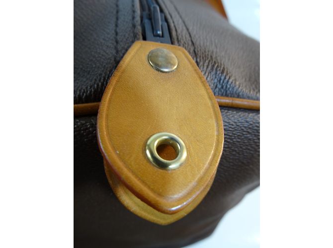 Borsa da viaggio Chanel in pelle granulata marrone - vista 9