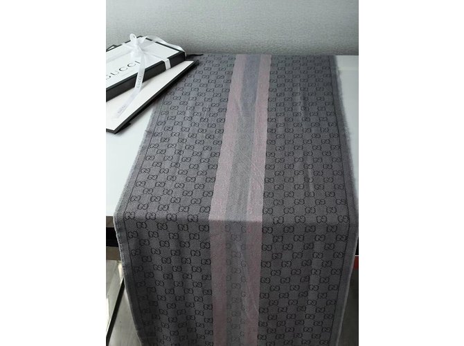 Sciarpa Gucci in cashmere grigio scuro Grigio antracite - vista 7