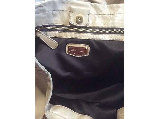 Borsa a mano Miu Miu in pelle beige - vista 2